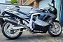 Neat-Looking 1990 Suzuki GSX-R1100 Is a Few Aftermarket Mods Away From Stock