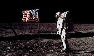 Neil Armstrong’s Sons Defend First Man’s Absent American Flag