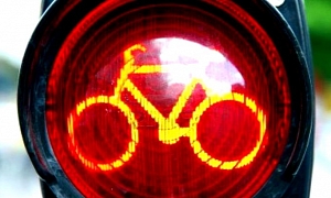 Nevada Allows Bikes to Run through the Red Light