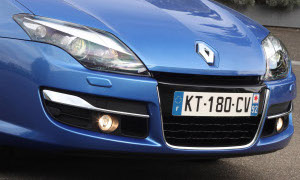 2011 Renault Laguna Facelift Images Released