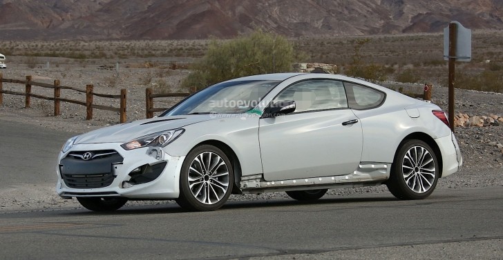 New 2017 Hyundai Genesis Coupe Spied for the First Time