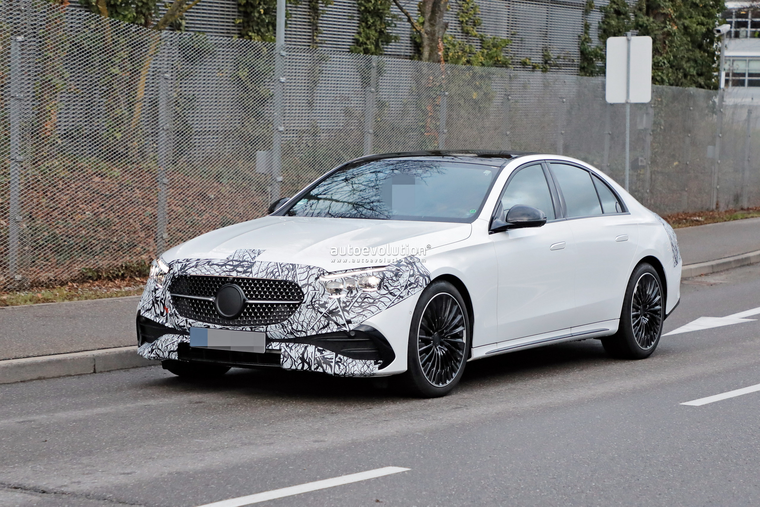 AllNew 2024 MercedesBenz EClass Spied With Minimal Camouflage and It