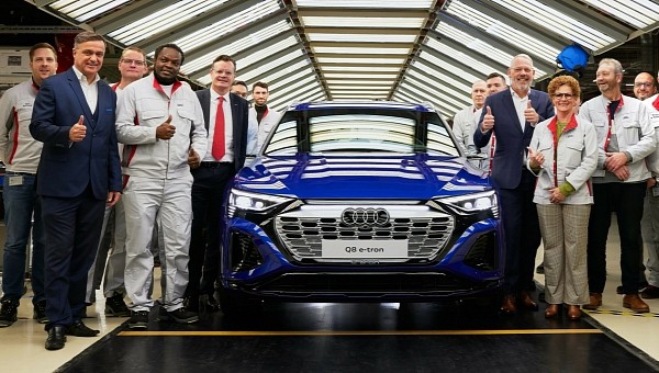 2024 Audi Q8 e-tron production in Brussels 