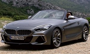 New BMW Z4 Stars in First Official Videos, Shows Frozen Grey Paint