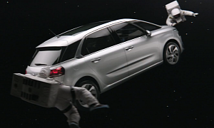 New Citroen C4 Picasso Commercial: Astronauts in Space