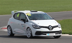 New Clio Cup Race Car Makes UK Debut with Lap of Snetterton
