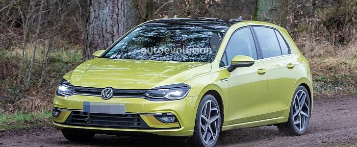 New Golf R to Be Unveiled in 2020 With 330 HP, Latest Report Claims