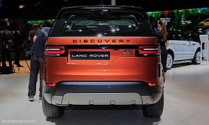 New Land Rover Discovery Designer Blames License Plates for SUV's Dubious Looks