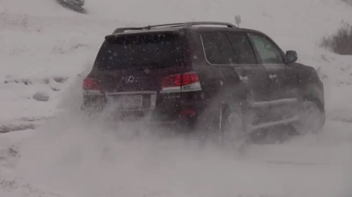 2014 Lexus LX in the snow