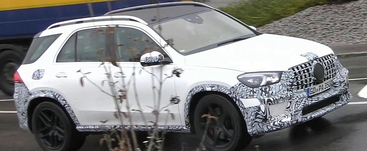 New Mercedes-AMG GLE 63 and GLC 63 Coupe Spied: The 4.0L Brothers