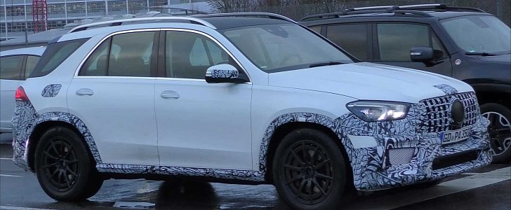 New Mercedes-AMG GLE 63 Caught With New Grille and Wheel Design