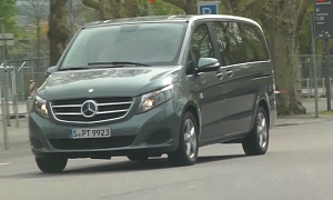 New Mercedes-Benz V-Class Spotted in Real Life