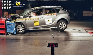 New Opel Astra Gets Five Stars from Euro NCAP