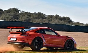 New Porsche 911 GT3 RS Goes Offroading, Shows Typical 911 Practicality
