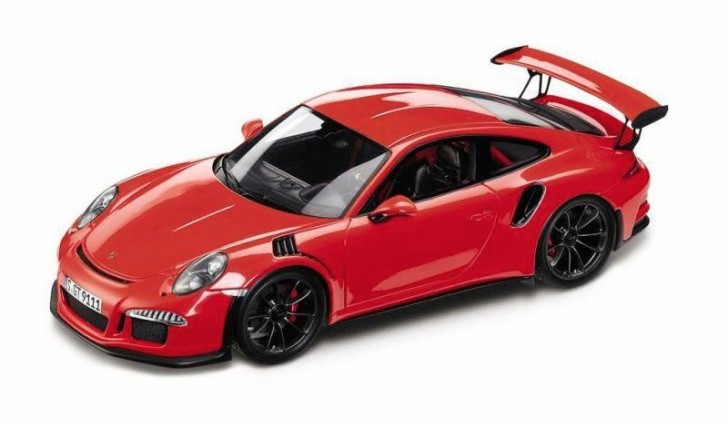 New Porsche 911 GT3 RS scale model