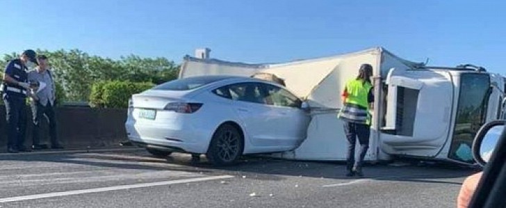 Tesla Model 3 crash
