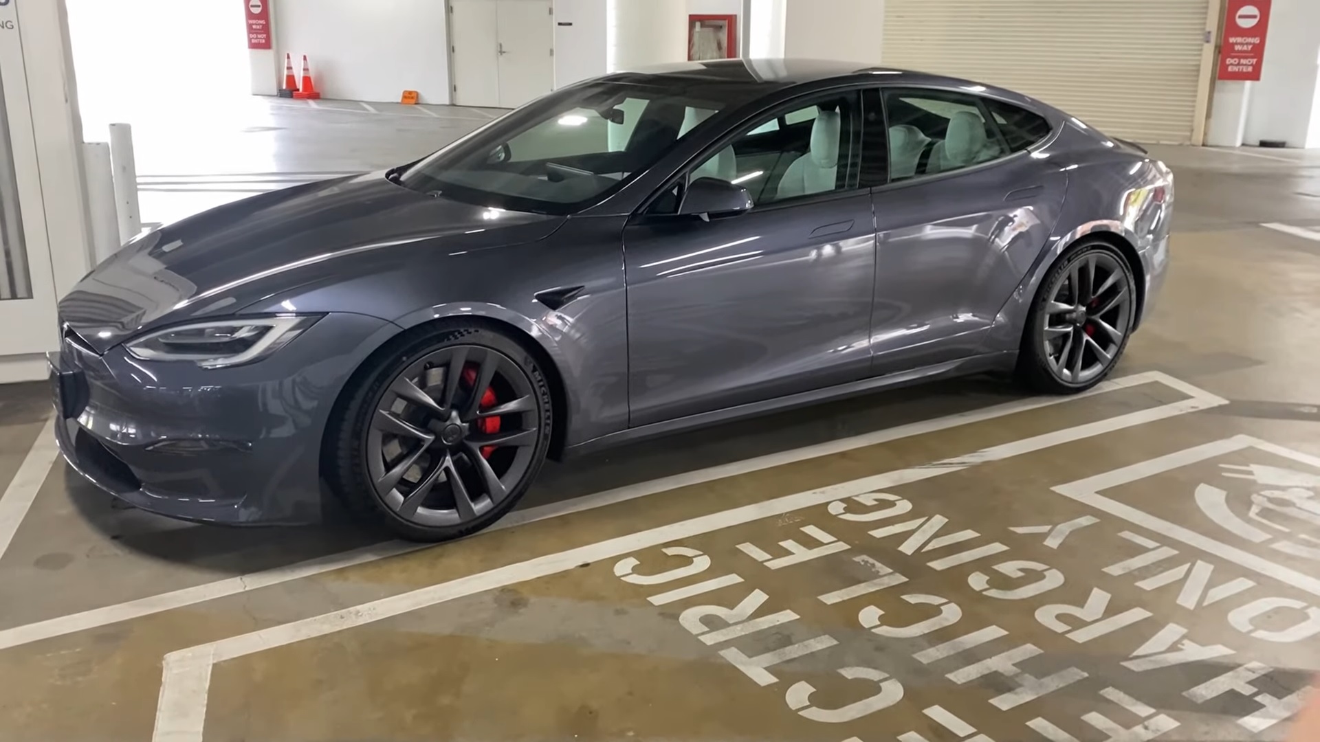 New Tesla Model S Plaid Walkaround Video Reveals BodyColor Door