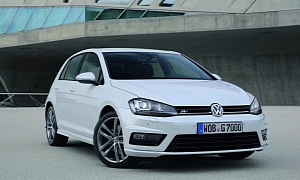 New Volkswagen Golf R-Line Revealed