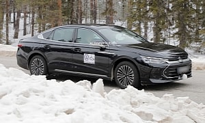 New Volkswagen Phideon for Chinese Market Spied Testing in Northern Europe