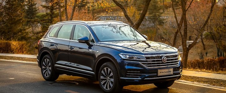 New Volkswagen Touareg PHEV Debuts With 367 HP 2.0 TSI System