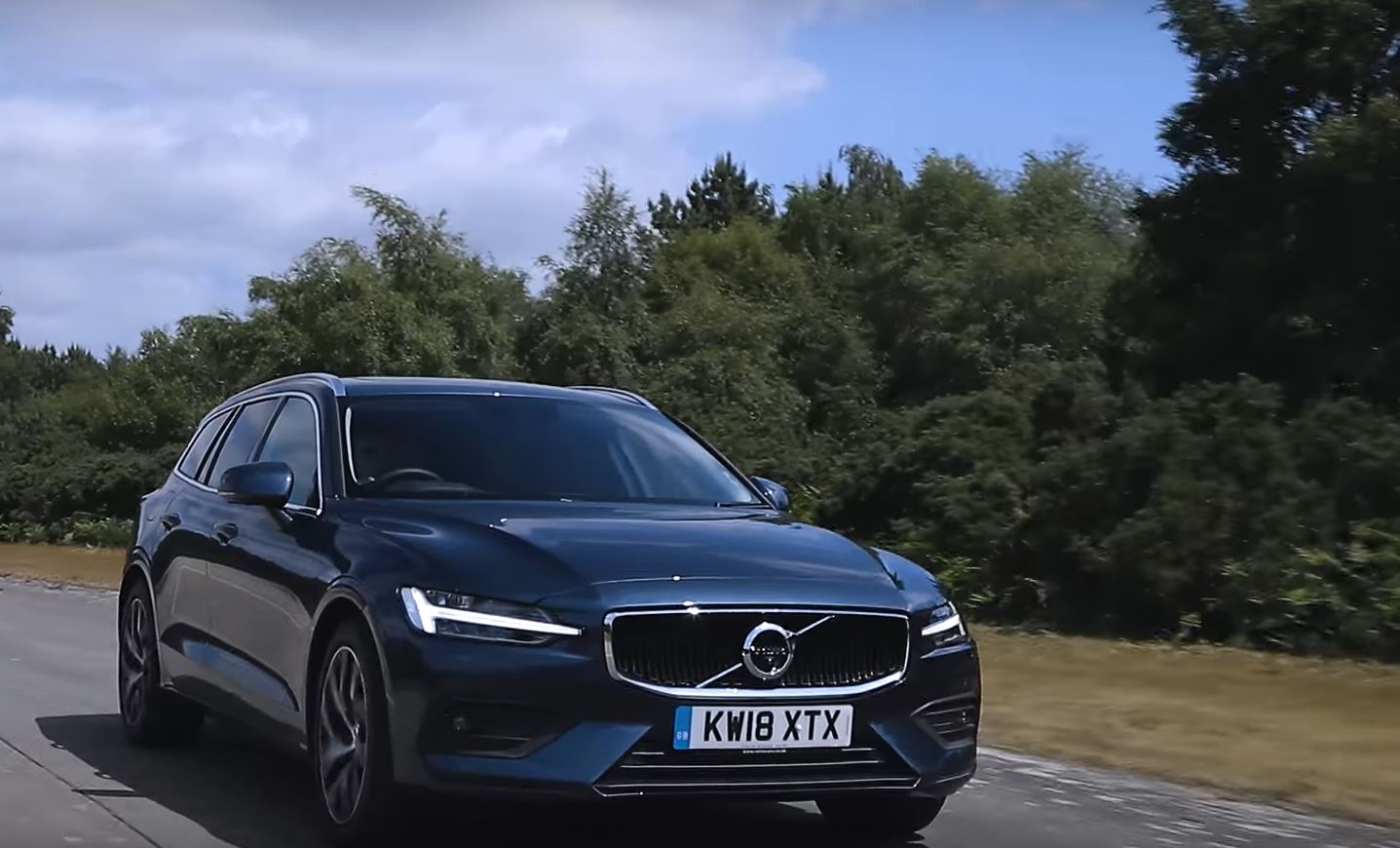 New Volvo V60 Is Comfortable And Refined Not To Mention A Looker Autoevolution
