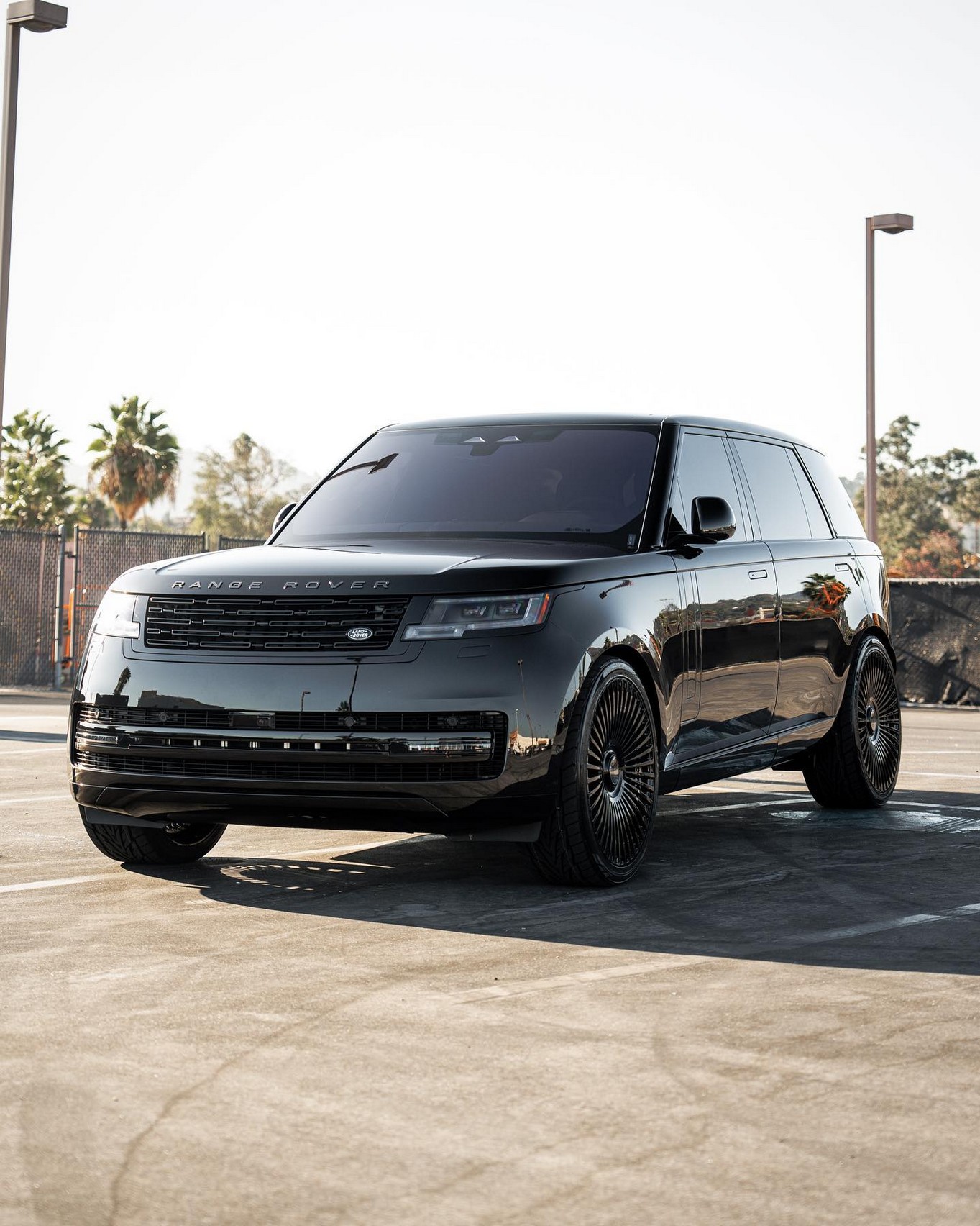 BlackedOut Range Rover Joins the MurderedOut Crowd on Posh RDB Wire