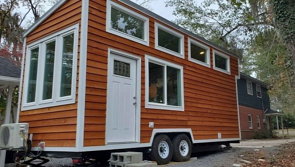 24-foot tiny home with modern design