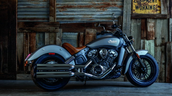 2015 Indian Scout, silver trim