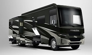 Newmar's 2025 Canyon Star Is a Bag Full of Tricks That Adventurous Families Will Love