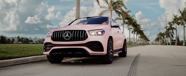 Mercedes-AMG GLE 53 Coupe Albert Wilson NFL pink wrap by MetroWrapz 