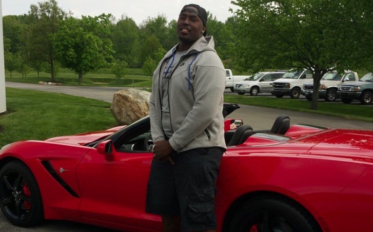 NFL Star Arthur Jones Wants a Corvette Stingray, but He Can’t Fit in One