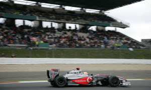 Niki Lauda Critic of Hamilton for Abandoning German GP