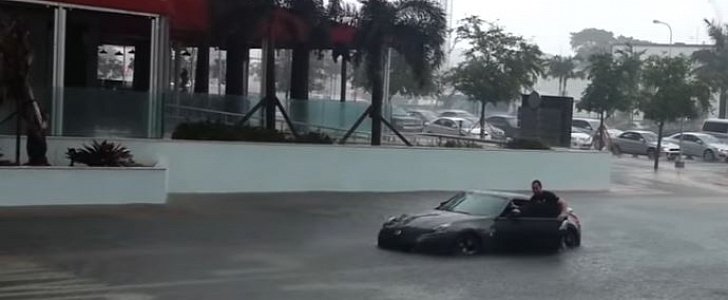 Nissan 370Z Driver Hydrolocks Engine Going through Miami Flood