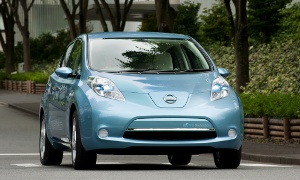 Nissan Brings the LEAF at the 2010 EVER Monaco