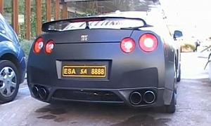 Decatted Nissan GT-R Sound
