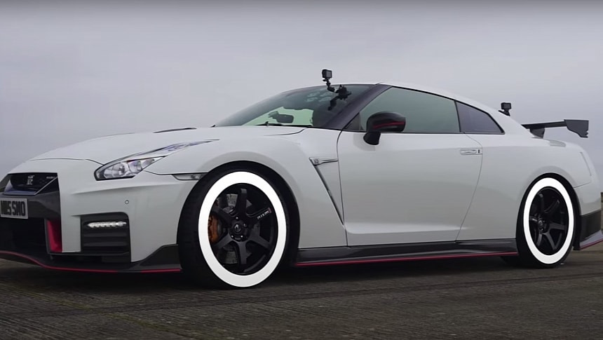 Nissan GT-R Drags Tesla Model X Plaid, You Don't Need Google to Tell You Who Wins