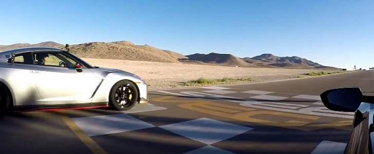 Nissan GT-R Nismo Drag Races Acura NSX