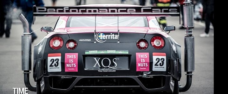 Nissan GT-R Racecar Competes in Time Attack with Random Exhaust Pipes