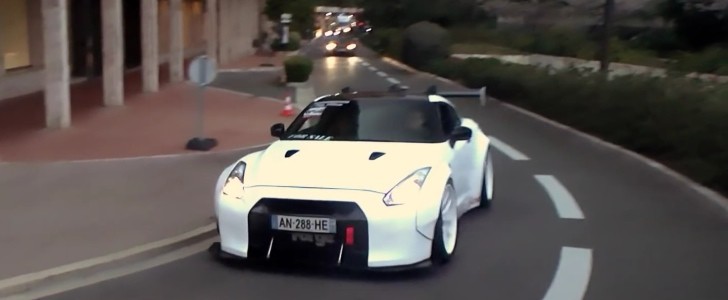 Nissan GT-R with Extreme Libery Walk Kit