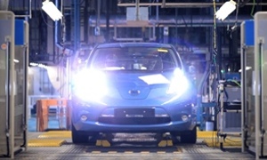 Nissan Leaf EV Enters Production at Oppama, Japan