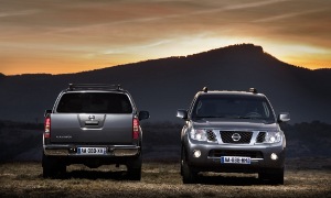 Nissan Pathfinder and Navara Facelift Full Details and Photos