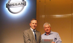 Nissan Presents Retailer of the Year Award