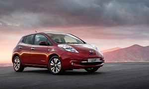 Nissan Sunderland Plant Starts Production of Leaf EV <span>· Video</span>