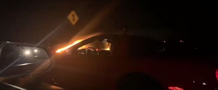 Nitrous Corvette Catches Fire while racing 900 HP Mustang