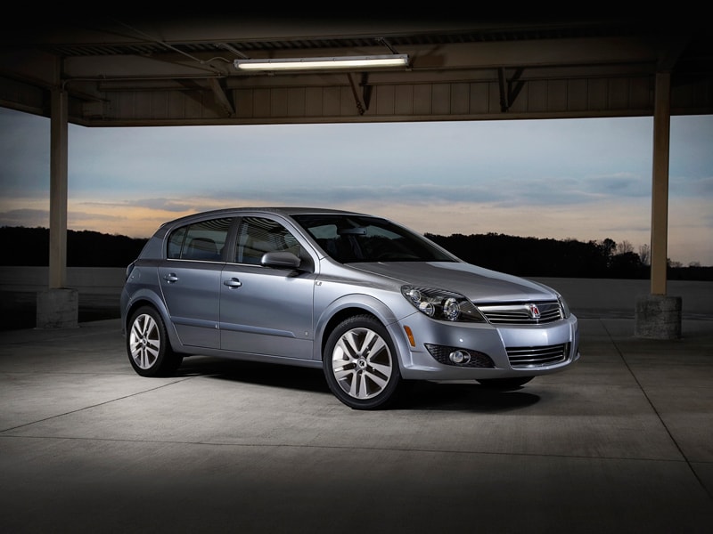 The Saturn Astra takes a brake