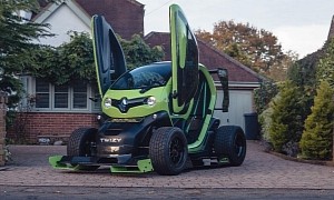 No Love for Rare Electric Racing Microcar, a Renault Twizy F1 Oakley Design