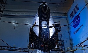 Nose-Up Dream Chaser Spaceplane Gets the Shakes Ahead of Historic Mission