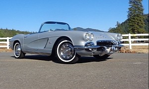 Not for Church Goers: This 340-HP Four-Speed 1962 Corvette Is What We Want for Christmas