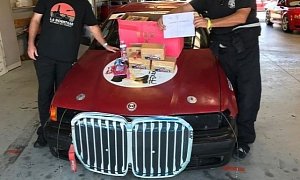 Old BMW 3 Series Gets X7 "Nose Job", Goes Racing