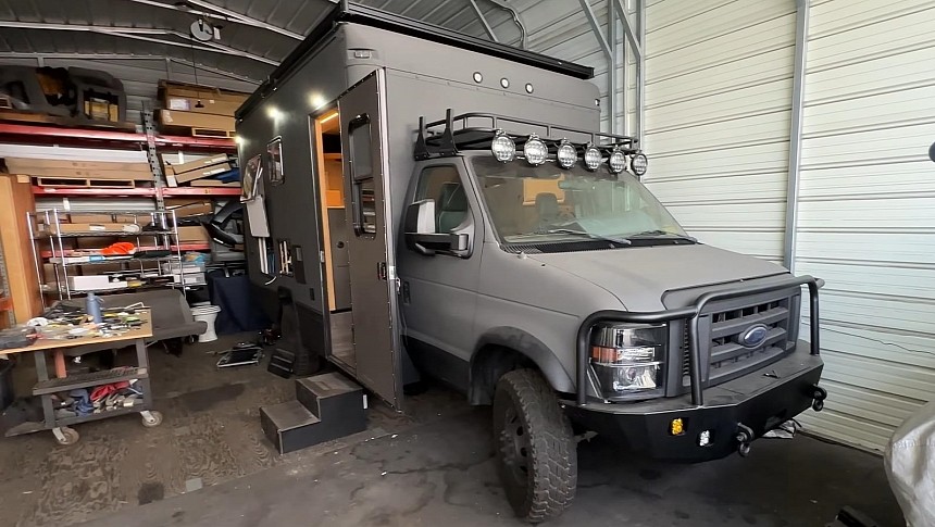 Old Box Truck Was Ingeniously Converted Into a Fully-Equipped Camper With a Rooftop Yard